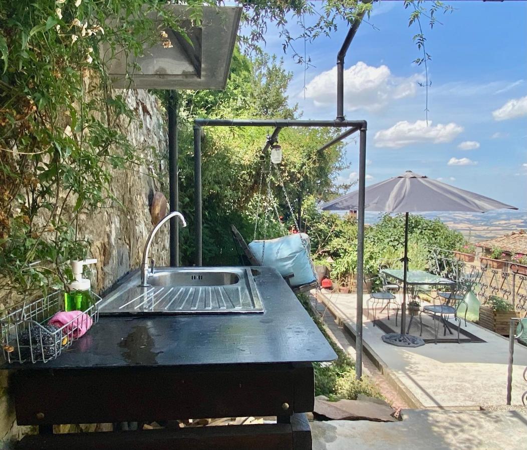 Panoramic Nest In Montalcino Villa Luaran gambar