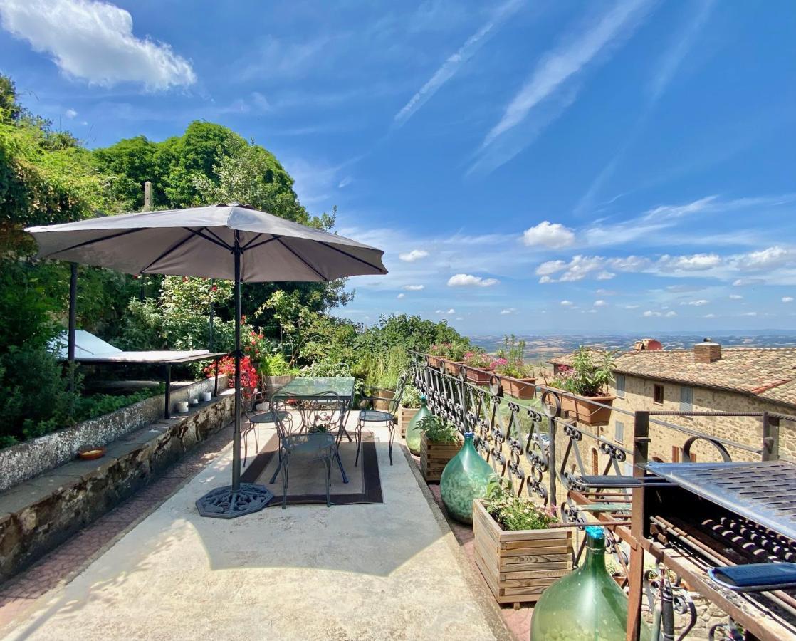Panoramic Nest In Montalcino Villa Luaran gambar